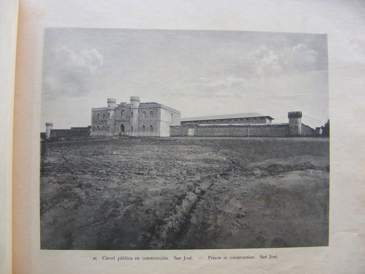 biblioteca 304 copy.jpg